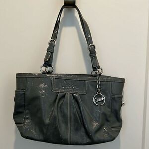 Coach Vintage Gallery East West Grey pleated Patent Leather Purse CO973-F13761